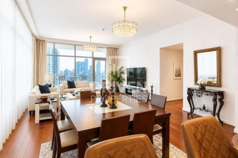 Apartment in BLVD Crescent, Downtown Dubai (Downtown Burj Dubai), Dubai 3 bedrooms, 209.03 sq.m. № 140038 - photo 2