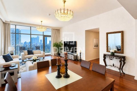 Apartment in BLVD Crescent, Downtown Dubai (Downtown Burj Dubai), Dubai 3 bedrooms, 209.03 sq.m. № 140038 - photo 6