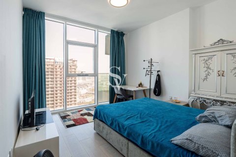Apartment in District 15, Jumeirah Village Circle, Dubai 2 bedrooms, 99 sq.m. № 124175 - photo 2