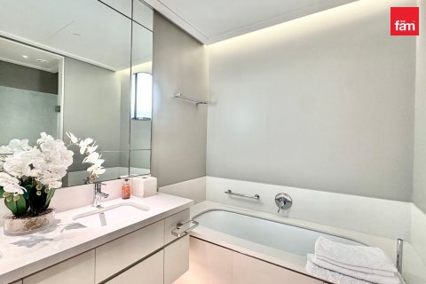 Apartment in Downtown Dubai (Downtown Burj Dubai), Dubai 3 bedrooms, 187.1 sq.m. № 124244 - photo 15