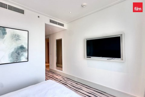 Apartment in Downtown Dubai (Downtown Burj Dubai), Dubai 3 bedrooms, 187.1 sq.m. № 124244 - photo 13