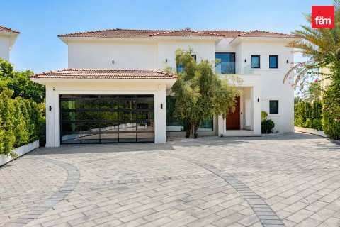Villa in Jumeirah Islands, Dubai 4 bedrooms, 817.6 sq.m. № 139467