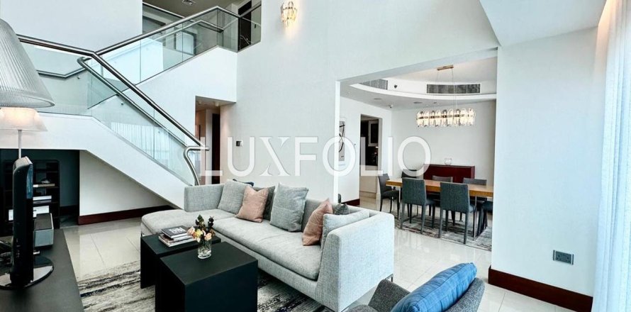 Квартира в International City, Дубай, 3 спальни, 246м², № 45310