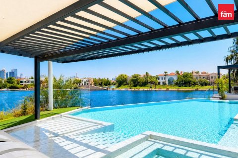 Villa en Jumeirah Islands, Dubai, 5 dormitorios, 955.3 m², № 137542