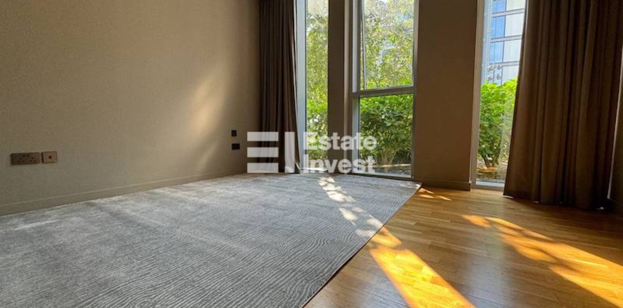 Apartamento en Dubai, 2 dormitorios, 193 m², № 5407