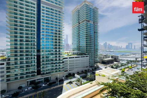 Apartment in Dubai Harbour, Dubai 3 bedrooms, 197.9 sq.m. № 137455 - photo 18