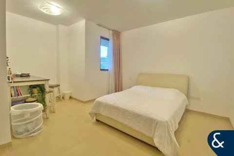 Apartment in Jumeirah Beach Residence, Dubai 3 bedrooms, 175 sq.m. № 75726 - photo 7