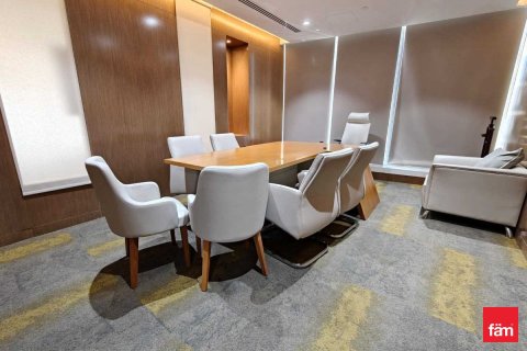 Bureau à Dubai, 125 m², № 67585