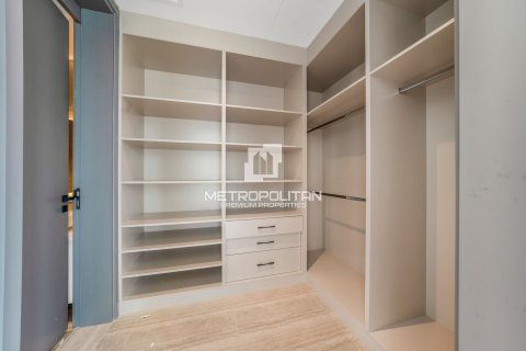Townhouse in Al Barari, Dubai 4 bedrooms, 459 sq.m. № 73603 - photo 10