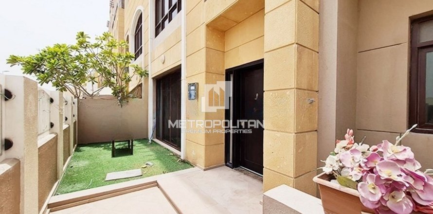 Appartement à Jumeirah Village Circle, Dubai, 2 chambres, 225 m², № 73207