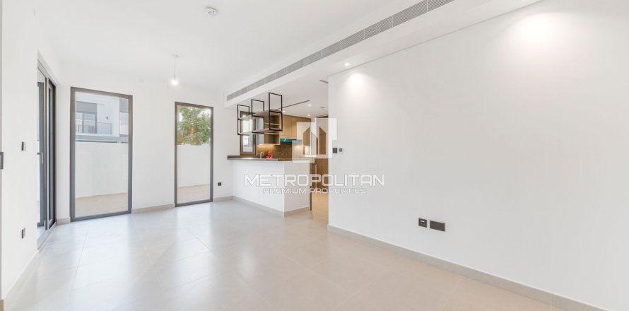 Таунхаус в Tilal Al Ghaf, Дубай, 4 спальни, 229м², № 73215