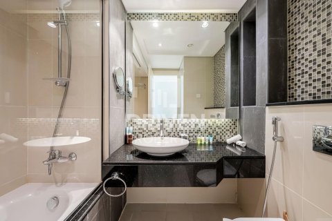 Снять в аренду квартиру в Damac Maison The Distinction, Даунтаун Дубай (Даунтаун Бурдж Дубай), Дубай: 3 спальни, 164.44м², № 136582 - фото 18