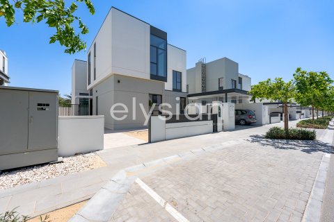 Вилла в Murooj Al Furjan, Al Furjan, Дубай, 4 спальни, 338м², № 38111