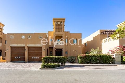 فيلا في Murooj Al Furjan, Al Furjan, دبي 3 غرف نوم, 322 م² رقم 38117 - صورة 12