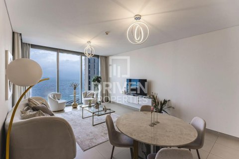Снять в аренду квартиру в 5242, Дубай Марина, Дубай: 2 спальни, 104.61м², № 127995 - фото 2