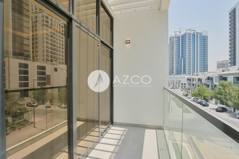 Adosado en Jumeirah Village Circle, Dubai, 4 dormitorios, 326.4 m², № 38427 - foto 24