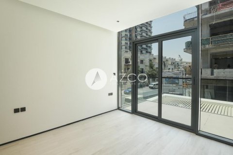 Adosado en Jumeirah Village Circle, Dubai, 4 dormitorios, 326.4 m², № 38427 - foto 5