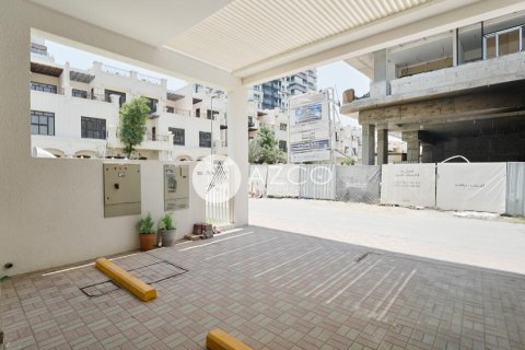 Adosado en Jumeirah Village Circle, Dubai, 4 dormitorios, 326.4 m², № 38427 - foto 20