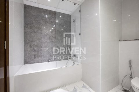 Снять в аренду квартиру в Al Habtoor City, Бизнес-Бэй, Дубай: 2 спальни, 127.09м², № 129364 - фото 14