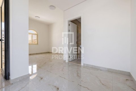 Снять в аренду виллу в Аль-Хаваниже, Дубай: 5 спален, 767.66м², № 129376 - фото 26
