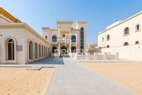 Villa en Al Khawaneej, Dubai, 5 dormitorios, 767.66 m², № 129376
