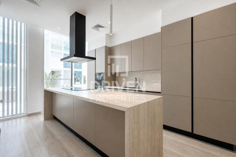Снять в аренду виллу в Аль-Барари, Дубай: 4 спальни, 240.25м², № 129911 - фото 8