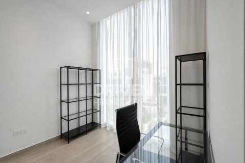 Снять в аренду виллу в Аль-Барари, Дубай: 4 спальни, 240.25м², № 129911 - фото 16