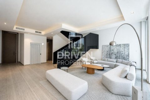 Снять в аренду виллу в Аль-Барари, Дубай: 4 спальни, 240.25м², № 129911 - фото 28