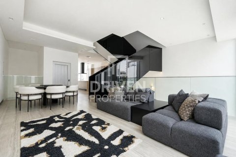 Снять в аренду виллу в Аль-Барари, Дубай: 4 спальни, 240.25м², № 129911 - фото 25