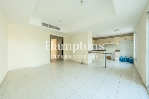 Снять в аренду таунхаус в Springs 6, The Springs, Дубай: 2 спальни, 171.22022900м², № 113140 - фото 2