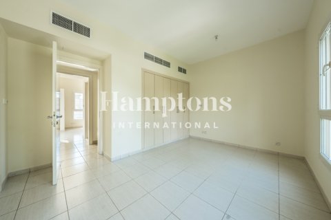 Снять в аренду таунхаус в Springs 6, The Springs, Дубай: 2 спальни, 171.22022900м², № 113140 - фото 21
