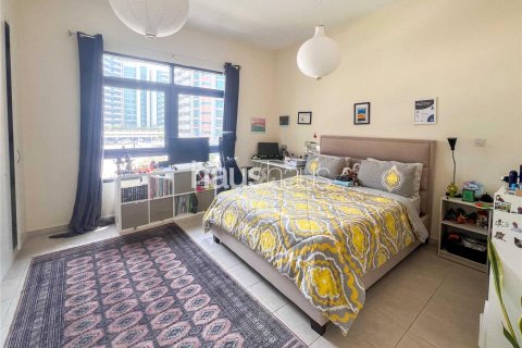 Apartment in Greens, Dubai 3 bedrooms, 153 sq.m. № 44869 - photo 10