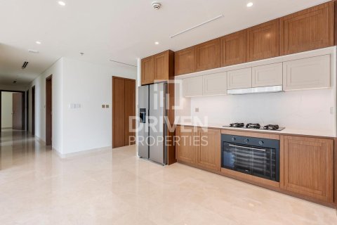 Apartment in EMAAR Beachfront, Dubai Harbour, Dubai 3 bedrooms, 178.19 sq.m. № 127821 - photo 6