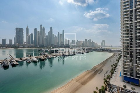 Apartment in EMAAR Beachfront, Dubai Harbour, Dubai 3 bedrooms, 178.19 sq.m. № 127821 - photo 2