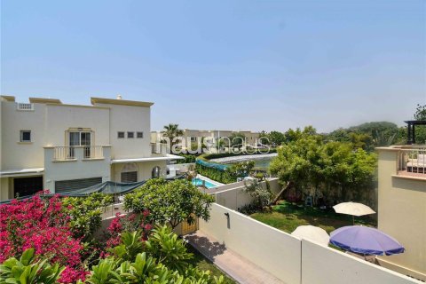Villa en The Springs, Dubai, 2 dormitorios, 157 m², № 43210