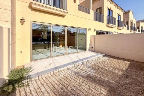 Townhouse in Jumeirah Golf Estates, Dubai 3 bedrooms, 204 sq.m. № 43219 - photo 4