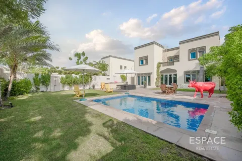 Вилла в Regional, Jumeirah Park, Дубай, 3 спальни, 285м², № 71280