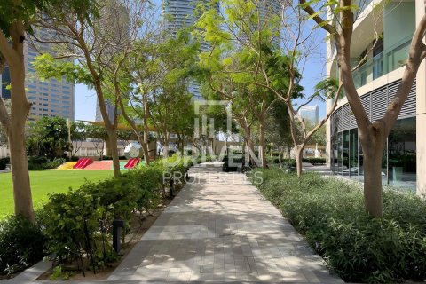 Снять в аренду квартиру в Burj Vista, Даунтаун Дубай (Даунтаун Бурдж Дубай), Дубай: 1 спальня, 81.85м², № 136963 - фото 17