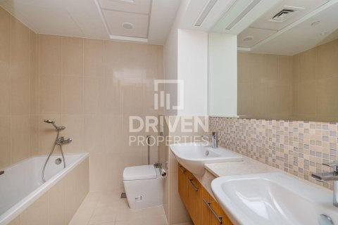 Снять в аренду квартиру в Bellevue Towers, Даунтаун Дубай (Даунтаун Бурдж Дубай), Дубай: 2 спальни, 95.13м², № 136974 - фото 14