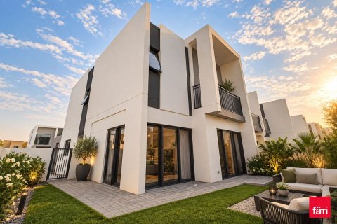 Villa à Dubai, 4 chambres, 230 m², № 141906