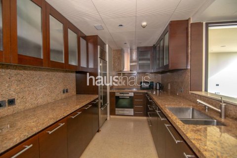 Apartment in Downtown Dubai (Downtown Burj Dubai), Dubai 1 bedroom, 102 sq.m. № 45086 - photo 5
