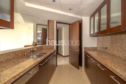 Apartment in Downtown Dubai (Downtown Burj Dubai), Dubai 1 bedroom, 102 sq.m. № 45086 - photo 6