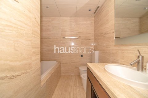 Apartment in Downtown Dubai (Downtown Burj Dubai), Dubai 1 bedroom, 102 sq.m. № 45086 - photo 13