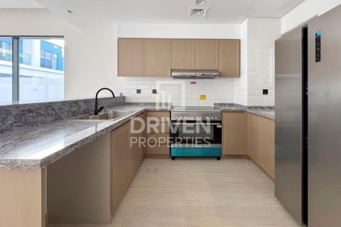 Maison de ville à Damac Lagoons, Dubai, 5 chambres, 301.93 m², № 128390 - photo 13