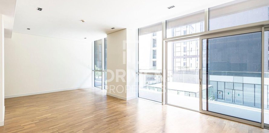 Квартира в City Walk, Дубай, 2 спальни, 164.81м², № 128392