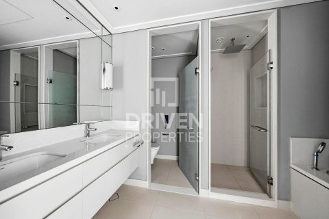 Снять в аренду квартиру в Vida Residence Downtown, Даунтаун Дубай (Даунтаун Бурдж Дубай), Дубай: 3 спальни, 183.76м², № 128389 - фото 21