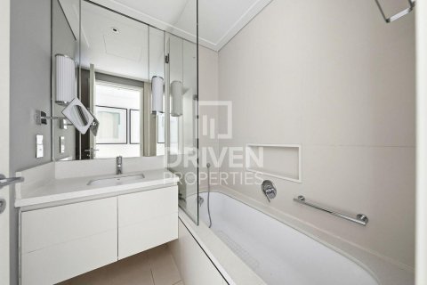 Снять в аренду квартиру в Vida Residence Downtown, Даунтаун Дубай (Даунтаун Бурдж Дубай), Дубай: 3 спальни, 183.76м², № 128389 - фото 20