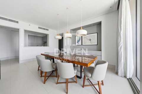 Снять в аренду квартиру в Vida Residence Downtown, Даунтаун Дубай (Даунтаун Бурдж Дубай), Дубай: 3 спальни, 183.76м², № 128389 - фото 4