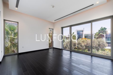 Купить виллу в District One, Мохаммед Бин Рашид Сити, Дубай: 5 спален, 724м², № 45797 - фото 13