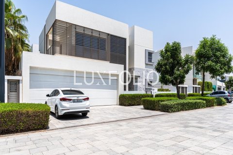 Villa in District One, Mohammed Bin Rashid City, Dubai 5 bedrooms, 724 sq.m. № 45797
